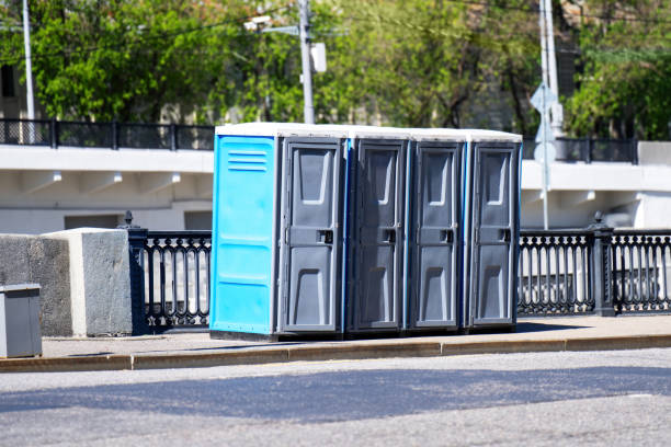 Porta potty delivery and setup in Gladewater, TX
